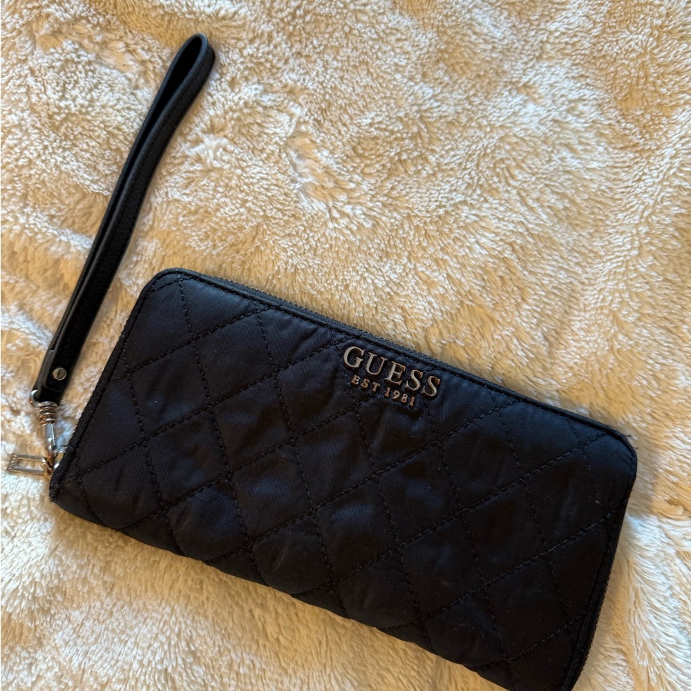 GUESS Quilted Black Wristlet